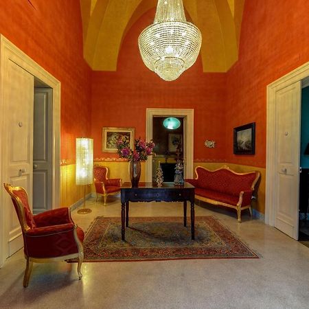 Bed and Breakfast La Dimora Delle Rondini à Galatina Extérieur photo