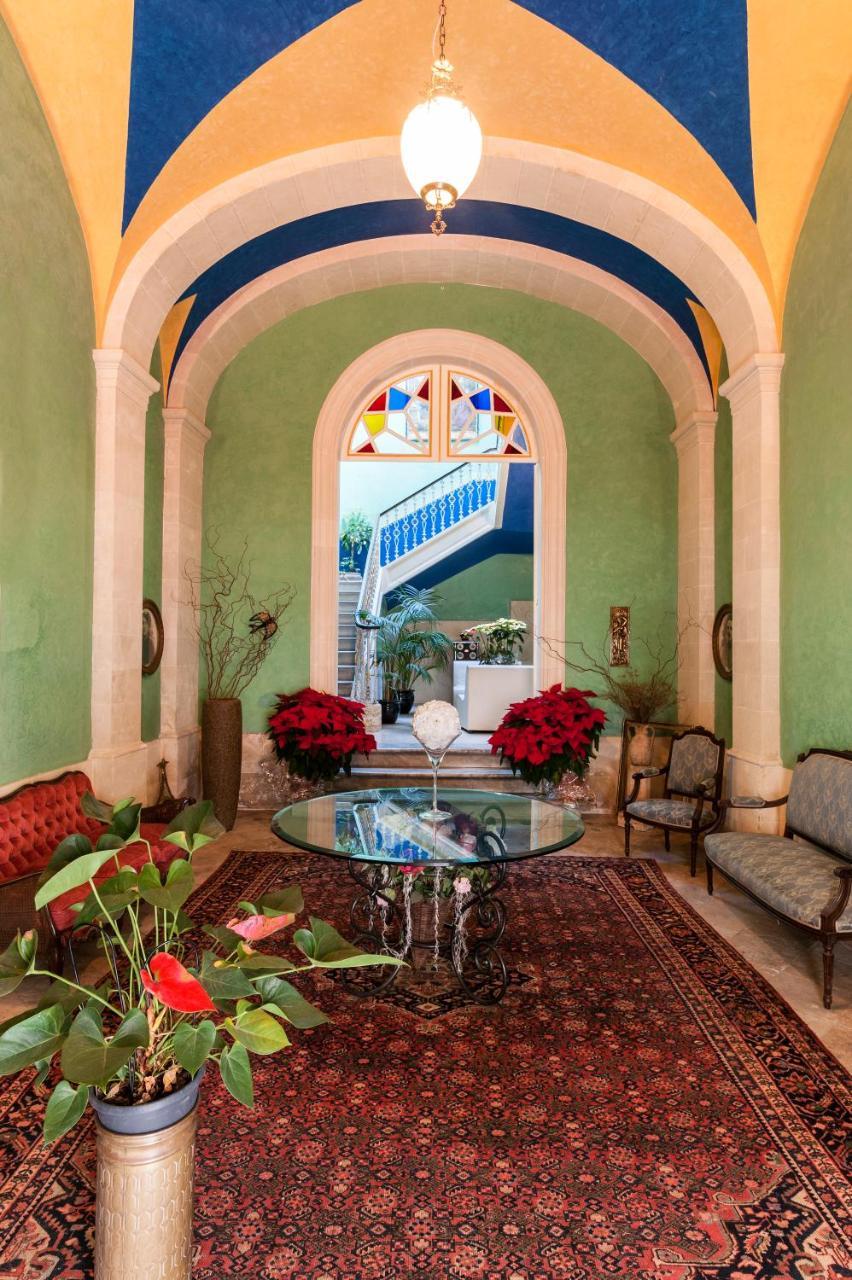Bed and Breakfast La Dimora Delle Rondini à Galatina Extérieur photo