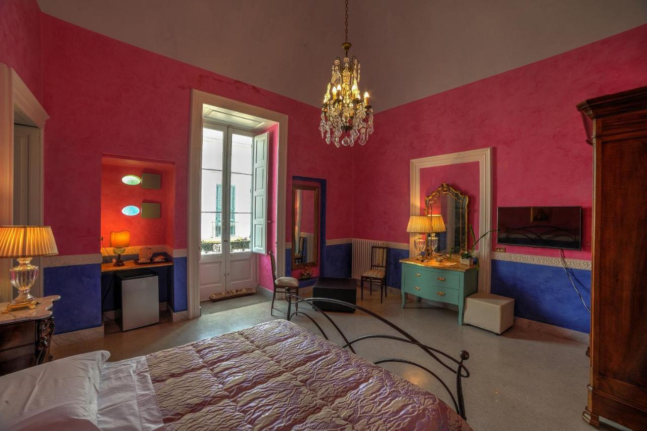 Bed and Breakfast La Dimora Delle Rondini à Galatina Extérieur photo