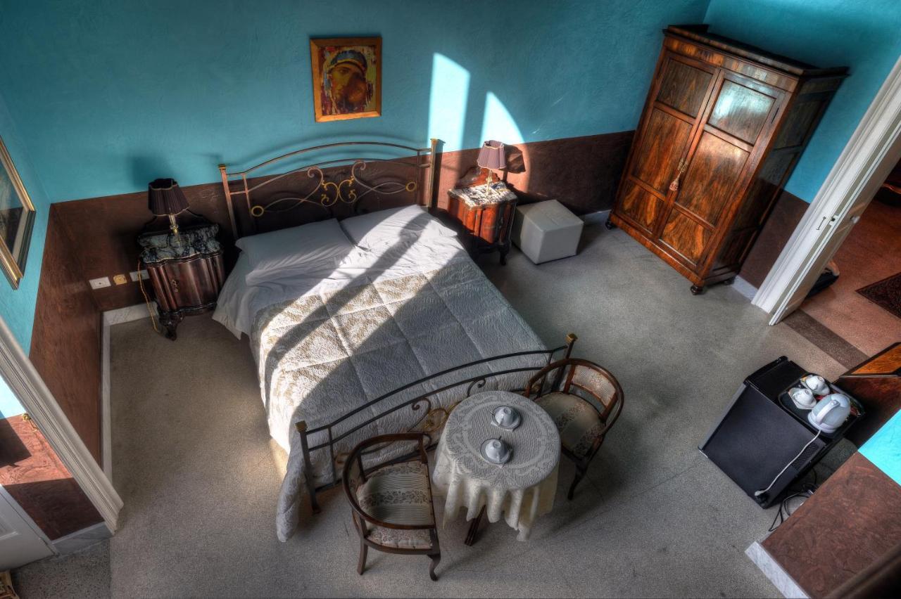 Bed and Breakfast La Dimora Delle Rondini à Galatina Extérieur photo