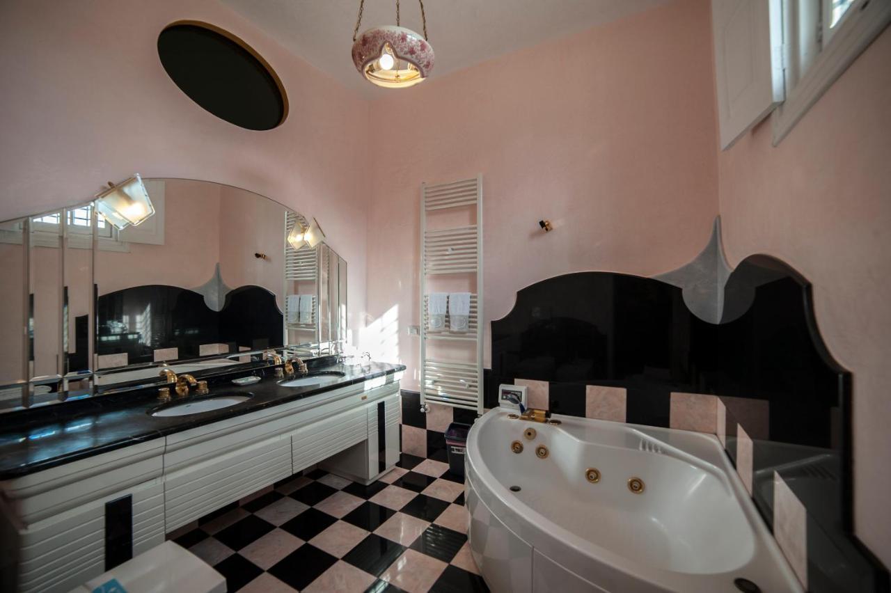 Bed and Breakfast La Dimora Delle Rondini à Galatina Extérieur photo